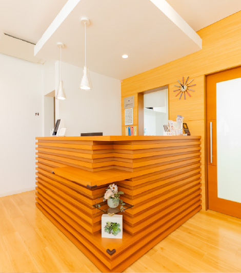 できるかぎり歯を残す治療で自分の歯で「噛める」希望をつなぎます